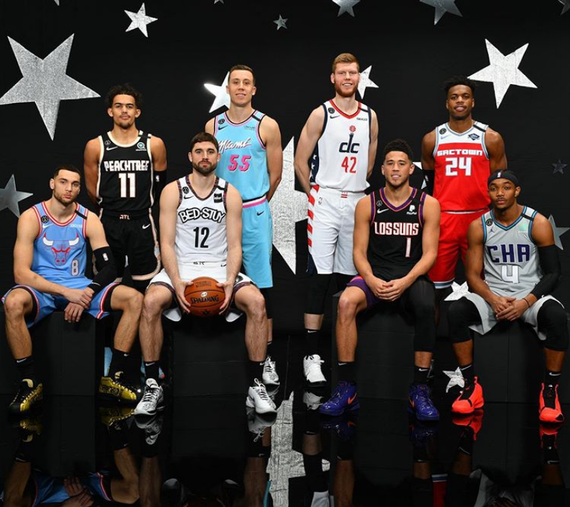 在职业足坛 在职业足坛