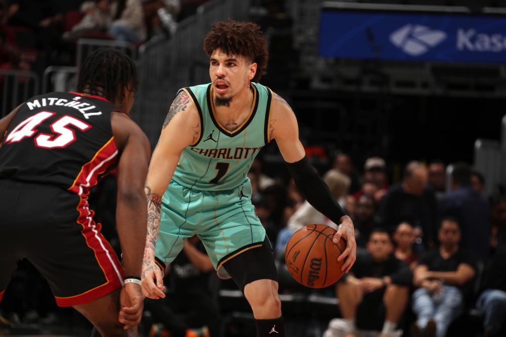 一个引人注 一个引人注